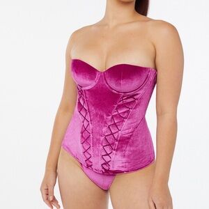 Savage X Fenty Velvet Corset in Rich Magenta